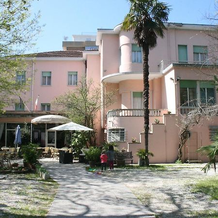 רימיני Hotel Roxy Floridiana מראה חיצוני תמונה