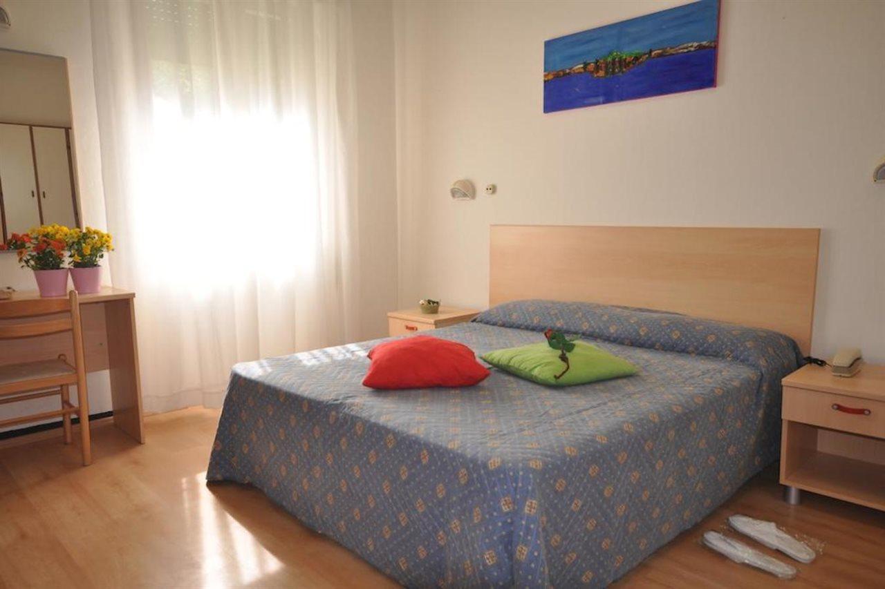 רימיני Hotel Roxy Floridiana מראה חיצוני תמונה