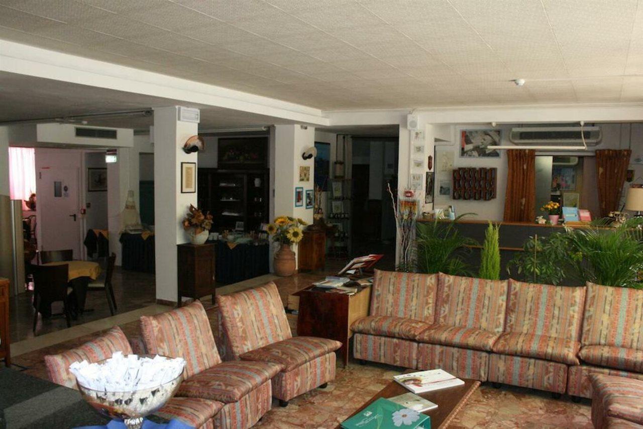 רימיני Hotel Roxy Floridiana מראה חיצוני תמונה