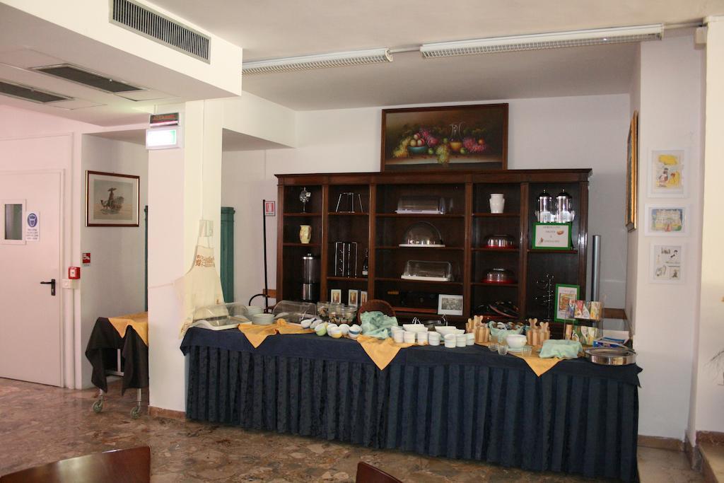 רימיני Hotel Roxy Floridiana מראה חיצוני תמונה
