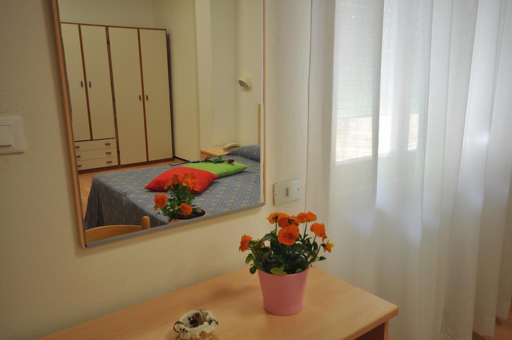 רימיני Hotel Roxy Floridiana חדר תמונה